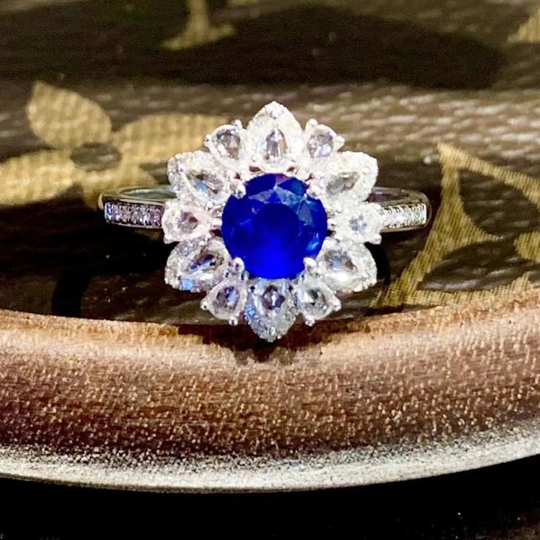 14k Gold 1.2 Ct Natural Sapphire & Diamond & Sapphire Ring - 3