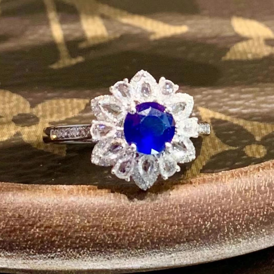14k Gold 1.2 Ct Natural Sapphire & Diamond & Sapphire Ring - 6