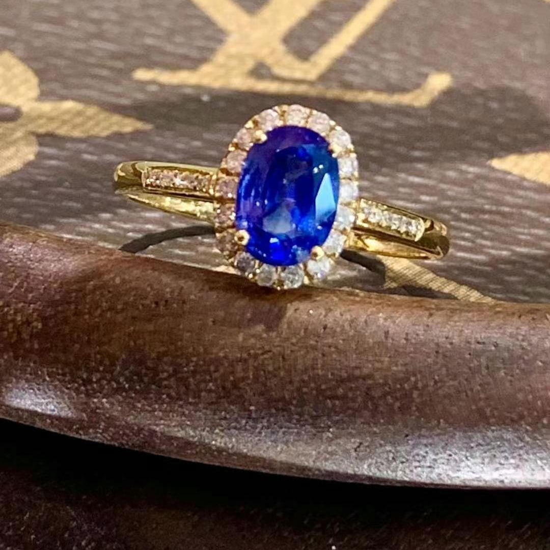 14k Gold 1.5 Ct Vivid Blue Natural Sapphire & Diamond Ring - 3