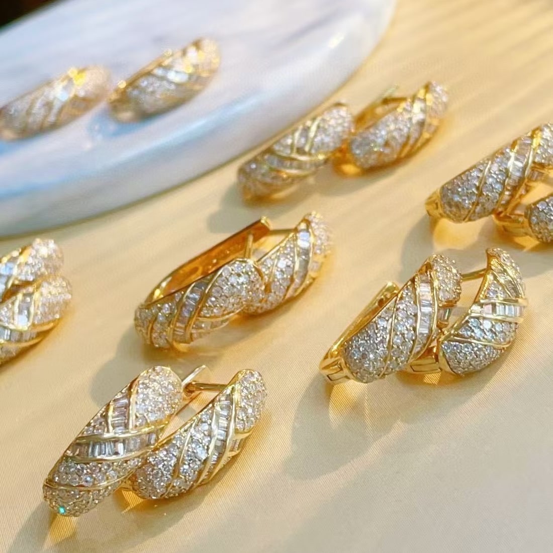 14k Gold 0.8 Ct Natural H Diamond Earrings - 3