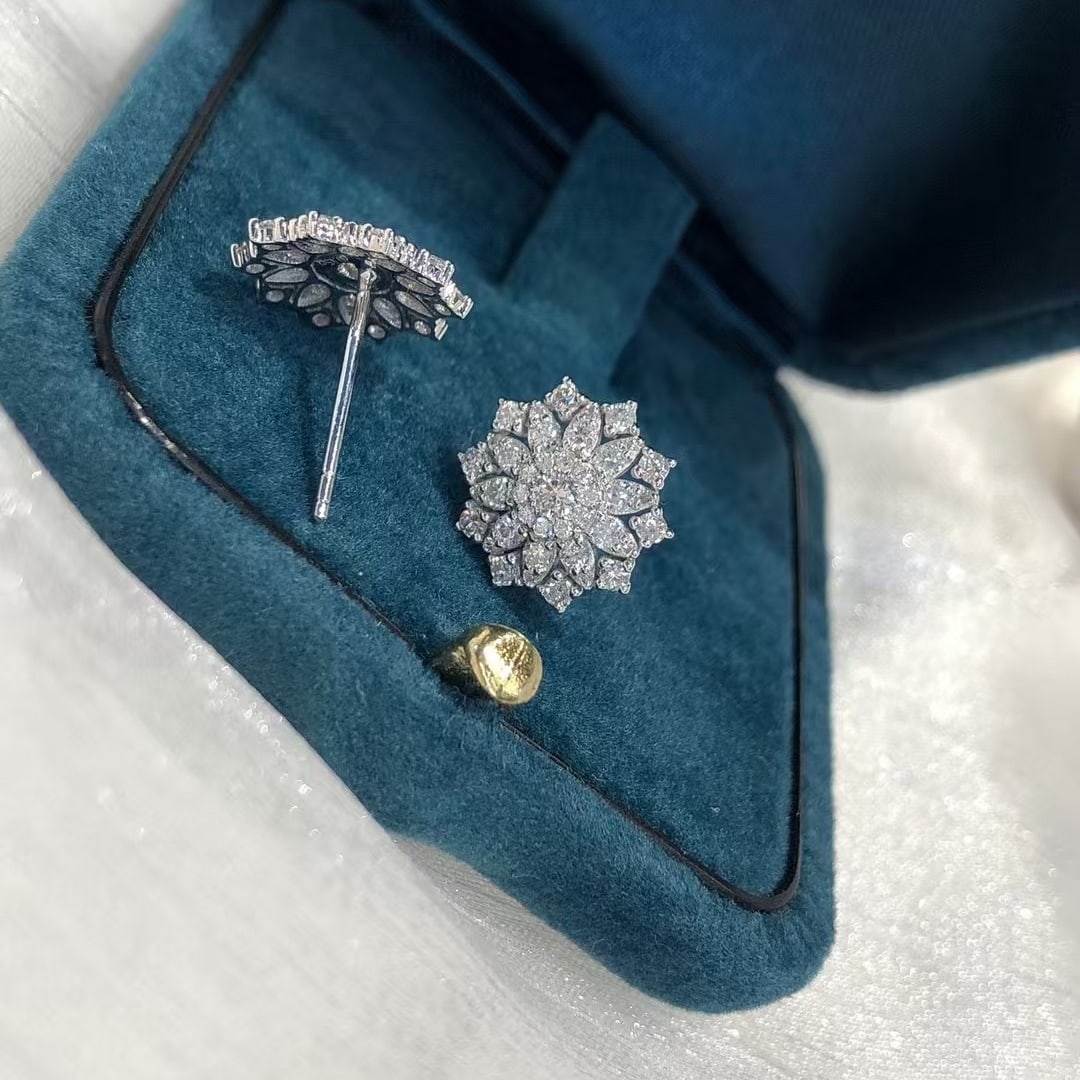 14k Gold 0.9 Ct Natural H Diamond Earrings - 4