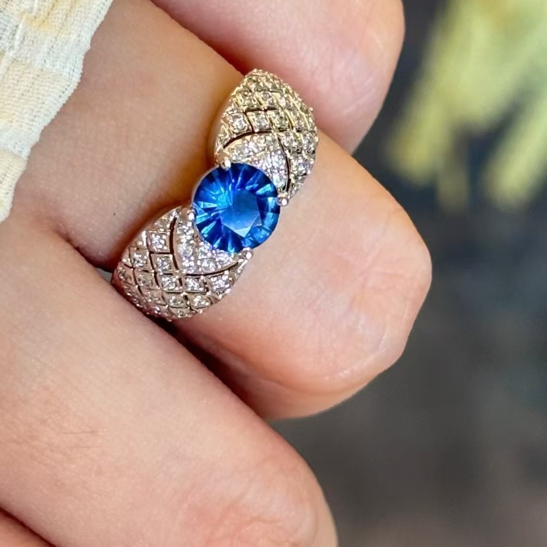 14k Gold 0.95 Ct Natural Sapphire & Diamond Ring - 2