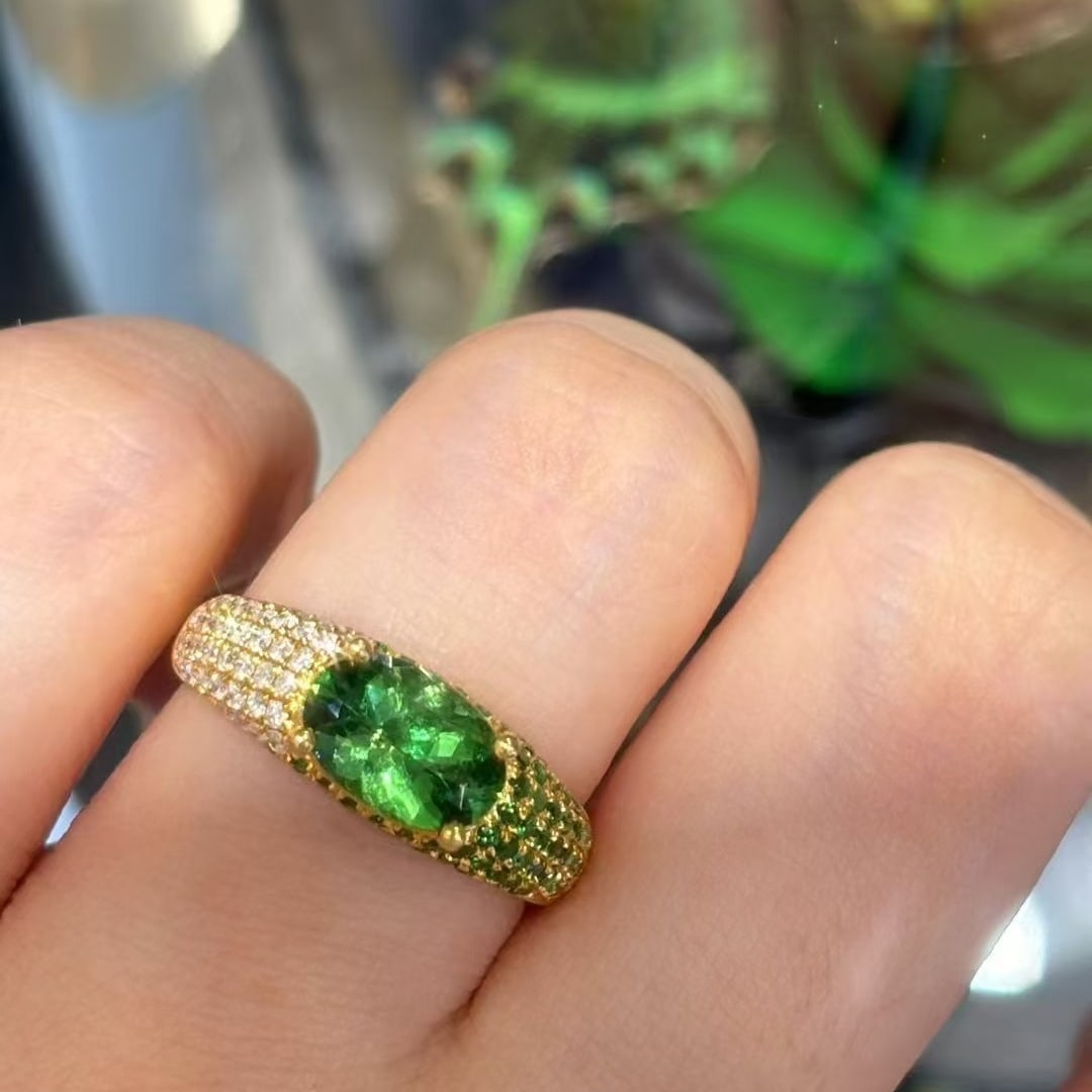 14k Gold 1.5 Ct Natural Tsavorite & Diamond & Tsavorite Ring - 5