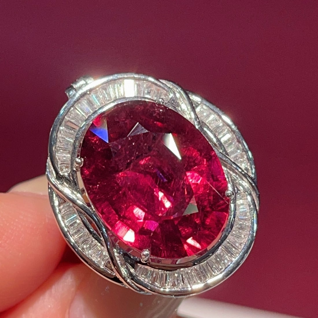 14k Gold 10.6 Ct Natural Tourmaline & Diamond Ring/pendant( Without Chain ): Ref:230945260 // gold content:14k gold // ring size:7. 25us // // main gemstone:tourmaline // shape:oval // carat weight:10. 6ct // color:red // treatment:natural // // adjacent gemstone 2 :