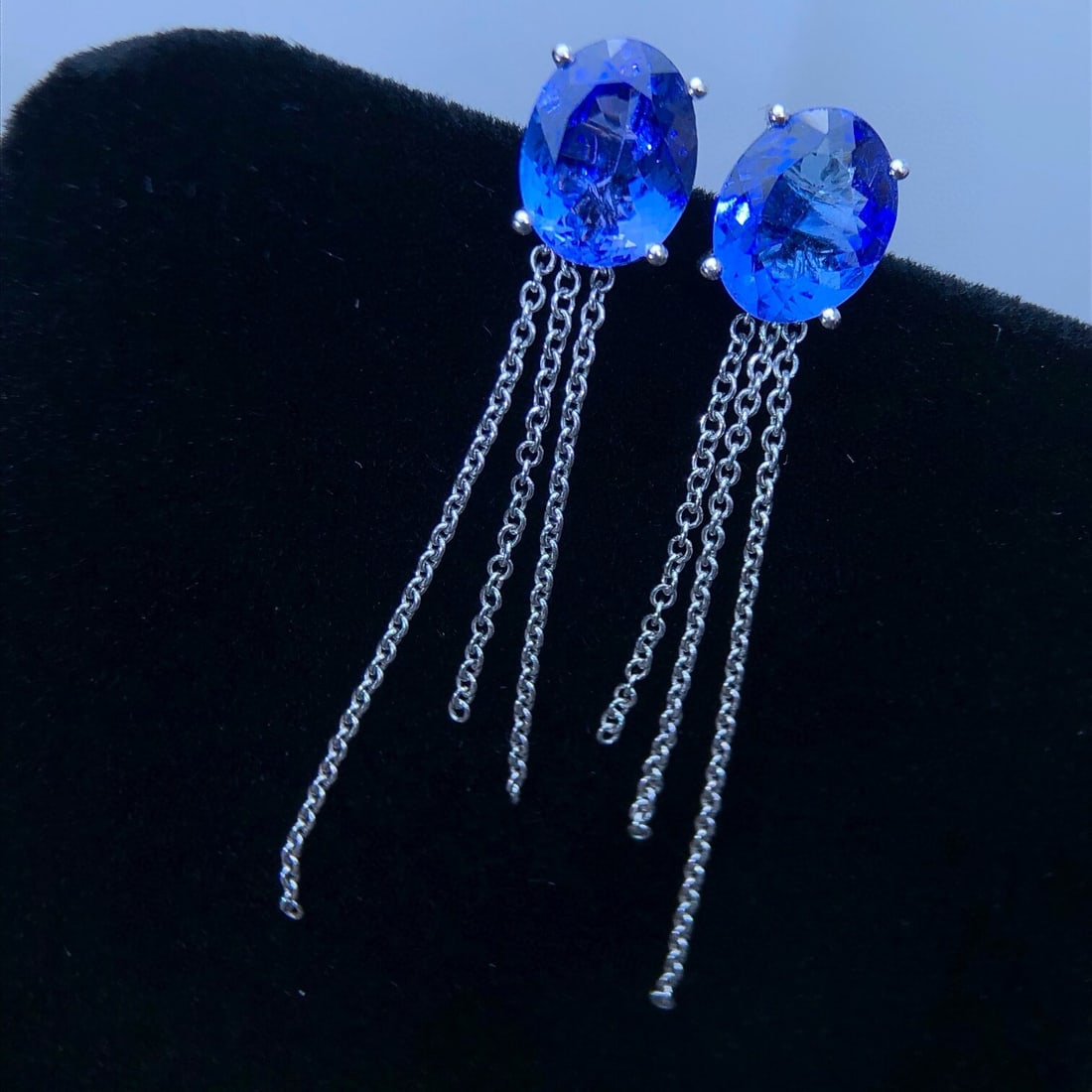 14k Gold 3.25 Ct Natural Tanzanite Earrings - 2