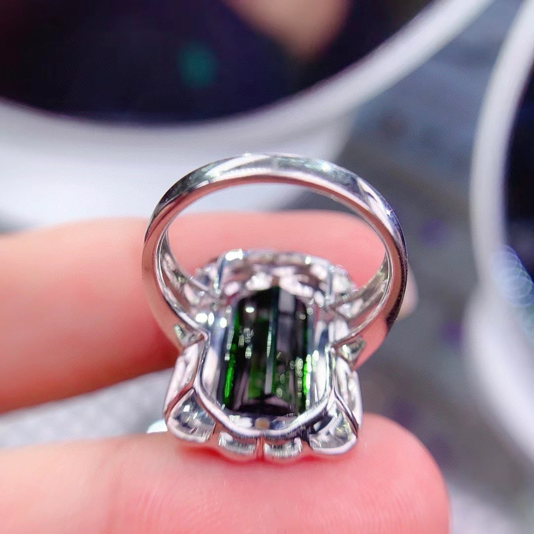 14k Gold 7.5 Ct Natural Tourmaline & Diamond Ring - 4