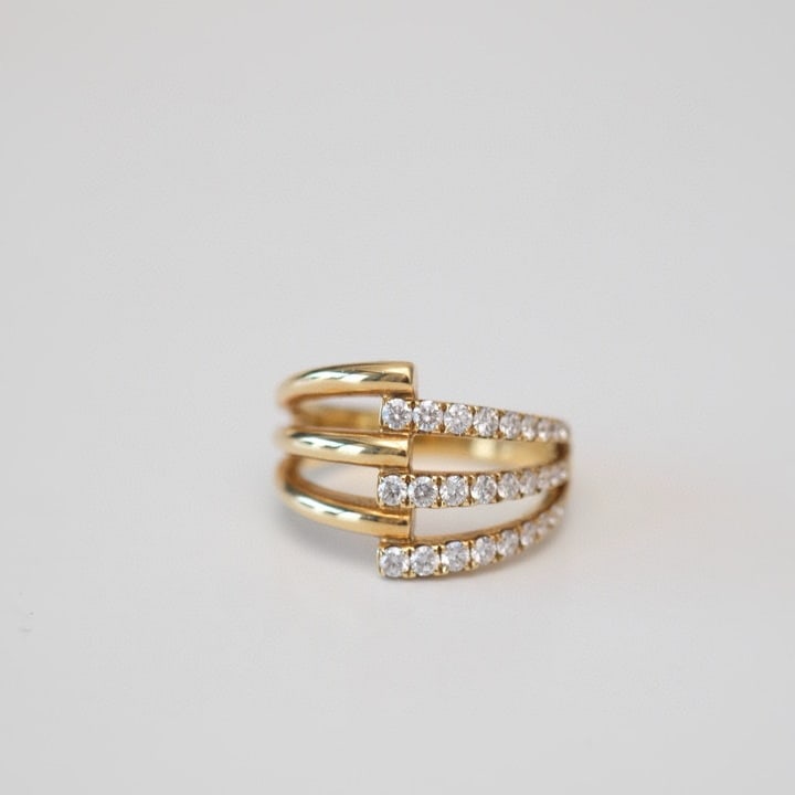 14k Gold 0.65 Ct Natural H Diamond Ring: Ref:230946075 // gold content:14k gold // ring size:7. 25us // // main gemstone:diamond // shape:round // carat weight:0. 65ct // clarity grade:vs-si // color:h // treatment:natural // cut grade:g //