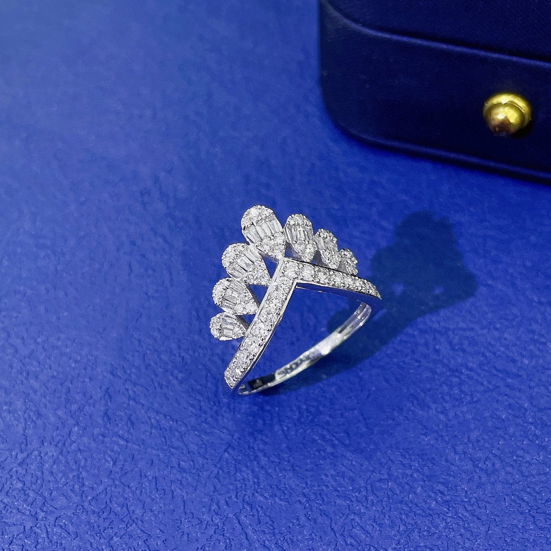 14k Gold 0.86 Ctw Natural H Diamond Ring - 3