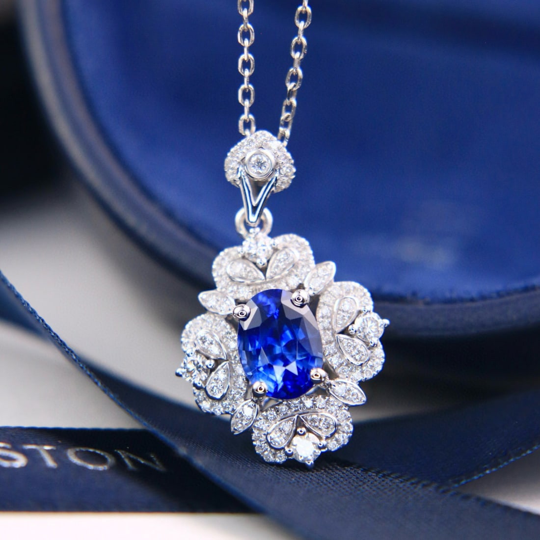 14k Gold 1.99 Ctw Natural Sapphire & Diamond Pendant( Without Chain ) - 4