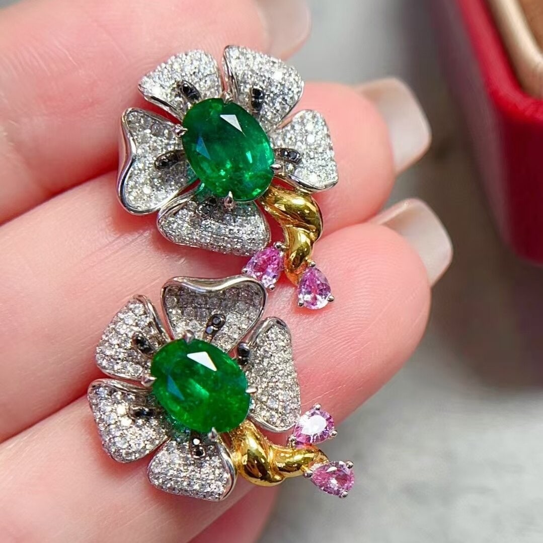 14k Gold 4.35 Ctw Vivid Green Natural Emerald & Diamond & Flowers Earrings - 3
