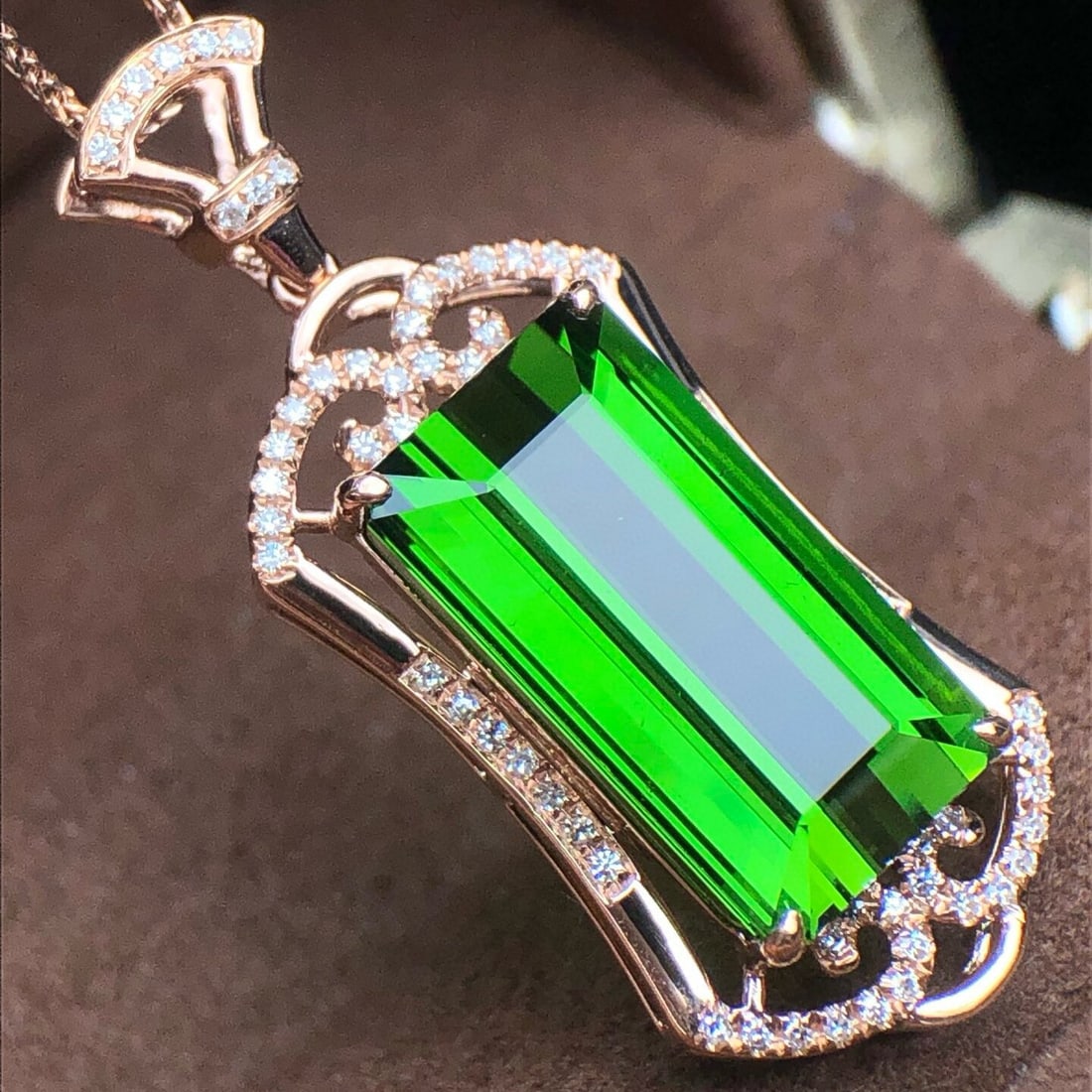 14k Gold 9.8 Ct Natural Tourmaline & Diamond Pendant( Without Chain ) - 2