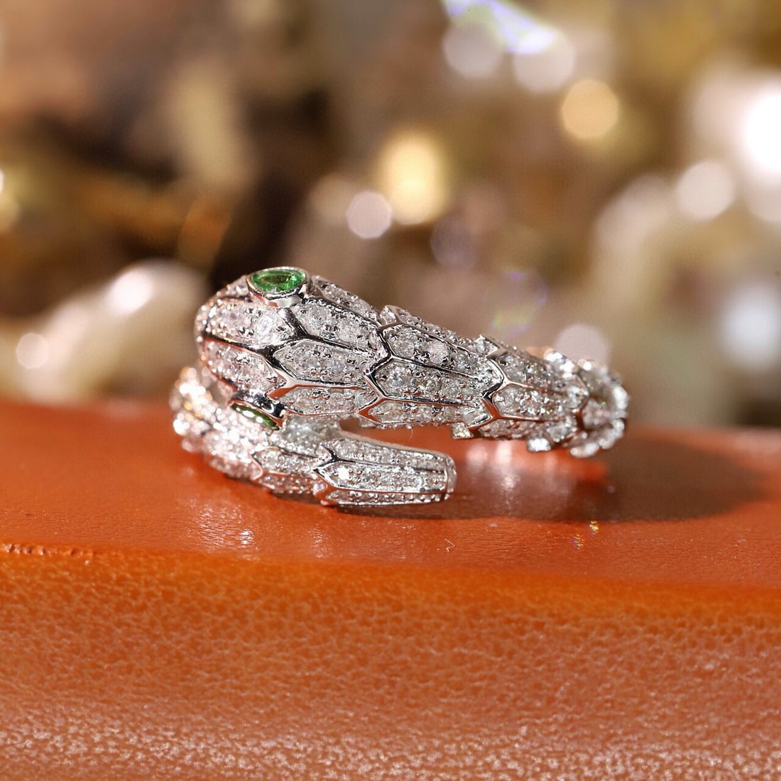 14k Gold 0.97 Ctw Natural Tsavorite & Diamond Ring - 7