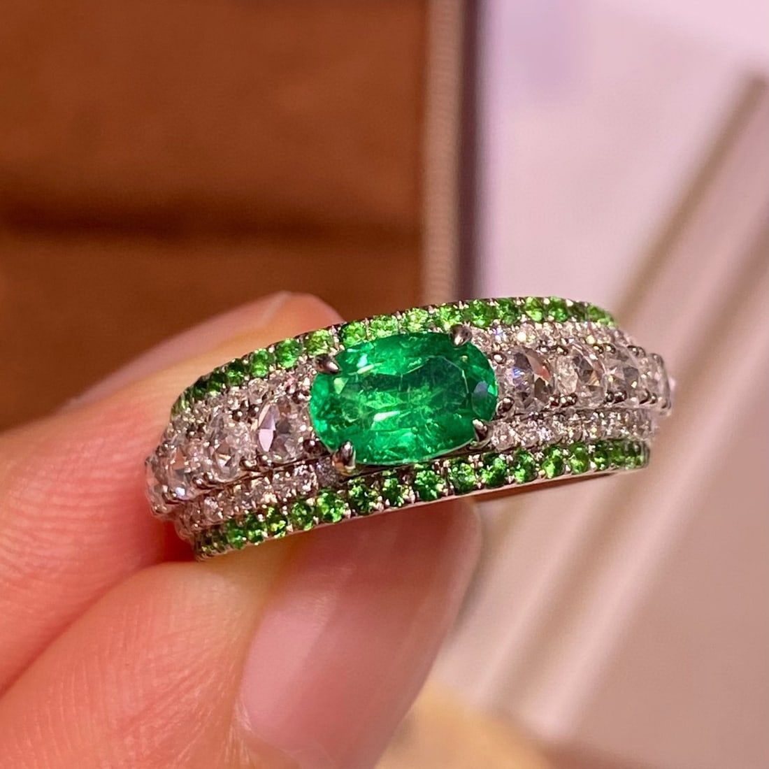 14k Gold 1.20 Ctw Natural Emerald & Diamond Ring - 2
