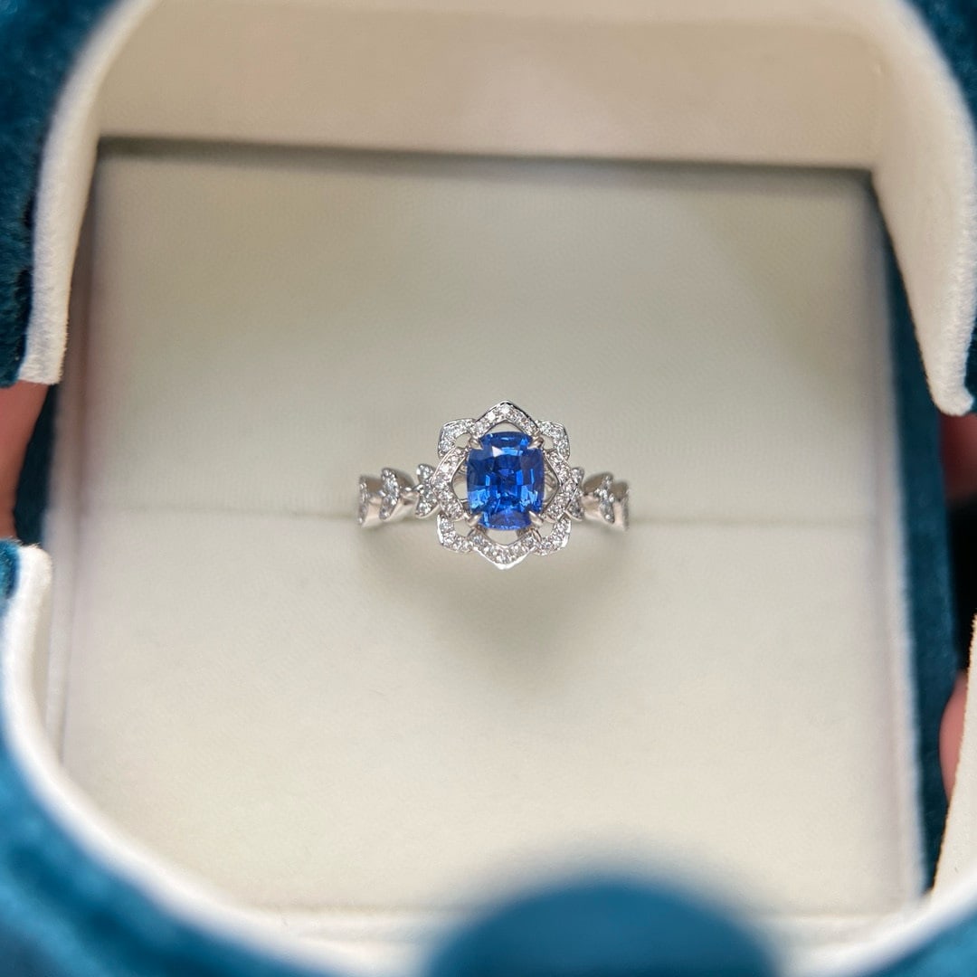 14k Gold 1.10 Ctw Natural Sapphire & Diamond Ring - 2