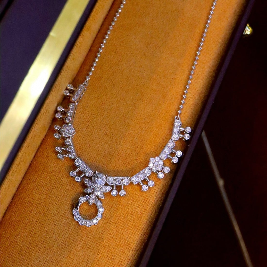 14k Gold 1.16 Ct Natural H Diamond Necklace: Ref:230946139 // gold content:14k gold // main gemstone:diamond // shape:multiply // carat weight:1. 16ct // clarity grade:vs-si // color:h // treatment:natural // Condition: New Low Estimate: 6800 H