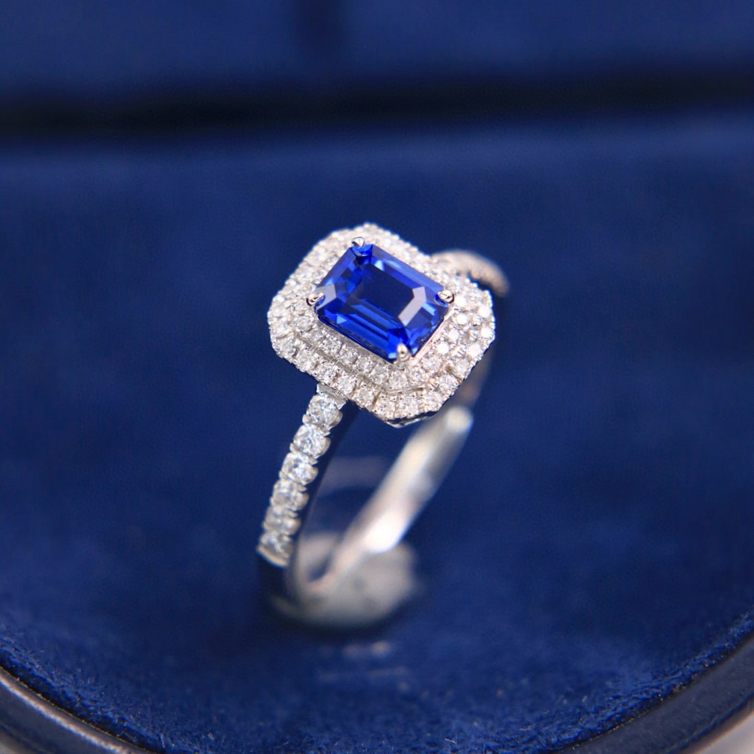 14k Gold 1.39 Ctw Natural Sapphire & Diamond Ring - 4