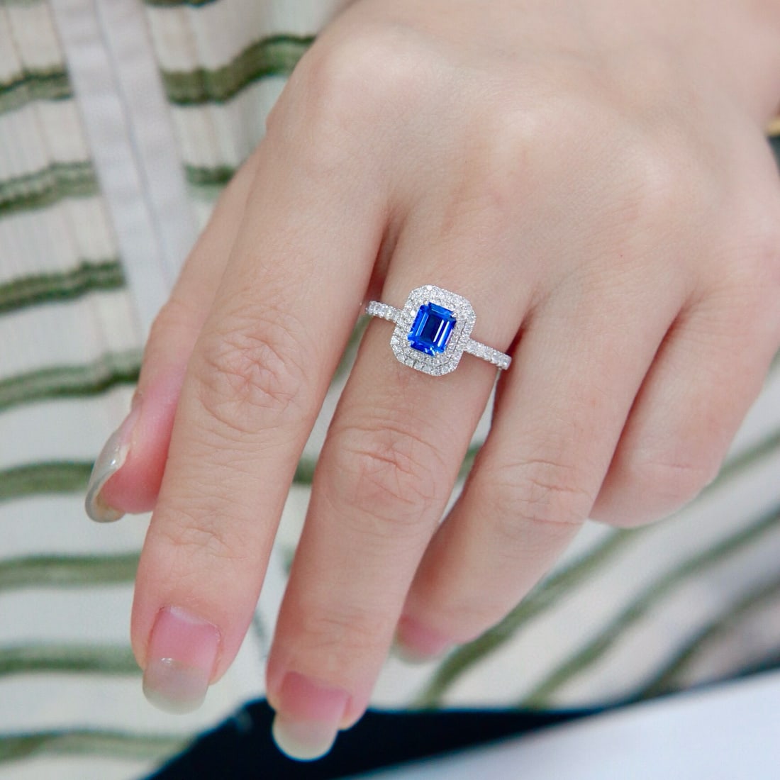 14k Gold 1.39 Ctw Natural Sapphire & Diamond Ring - 5