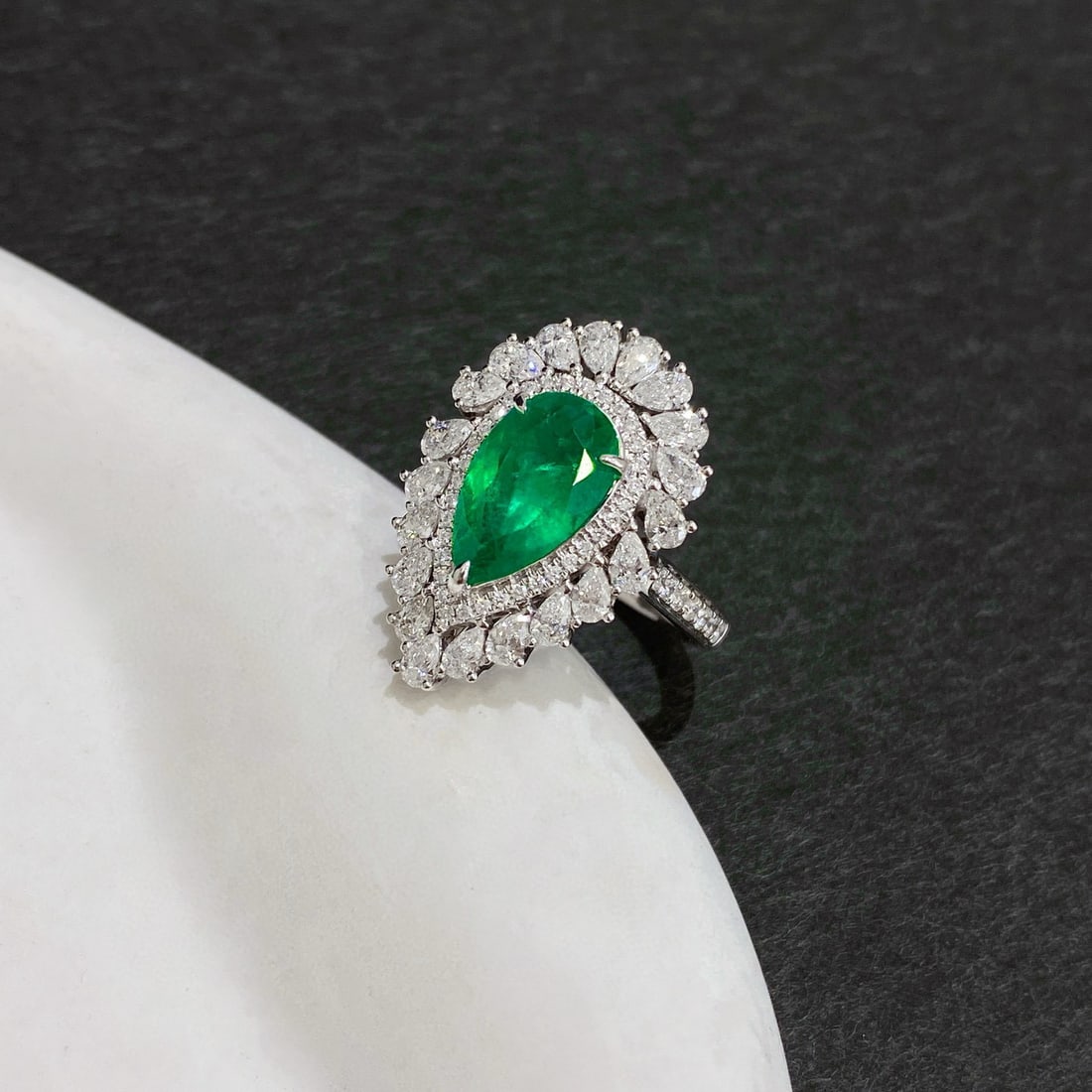 14k Gold 3.36 Ctw Vivid Green Natural Emerald & Diamond Ring/pendant( Without Chain ) - 6