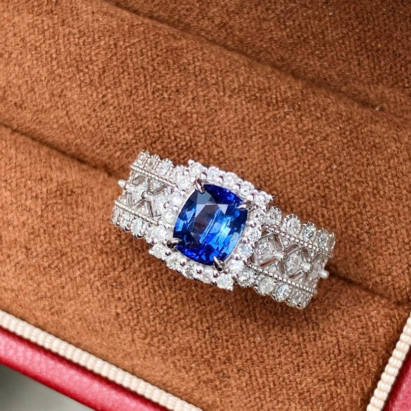 14k Gold 1.1 Ct Natural Sapphire & Diamond Ring - 3