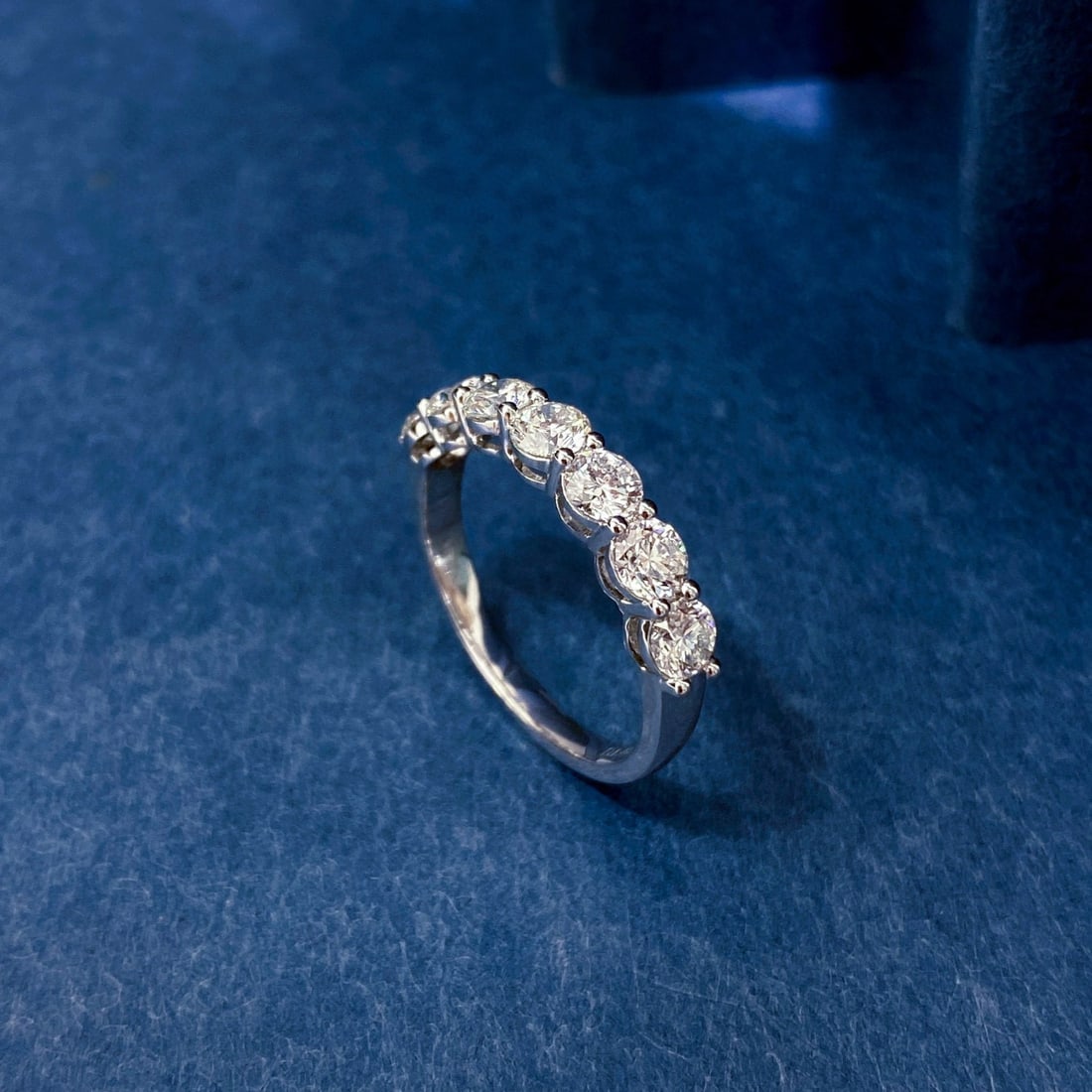 14k Gold 1.4 Ct Natural H Diamond Ring: Ref:230946164 // gold content:14k gold // ring size:7. 25us // // main gemstone:diamond // shape:round // carat weight:1. 4ct // clarity grade:vs-si // color:h // treatment:natural // cut grade:g