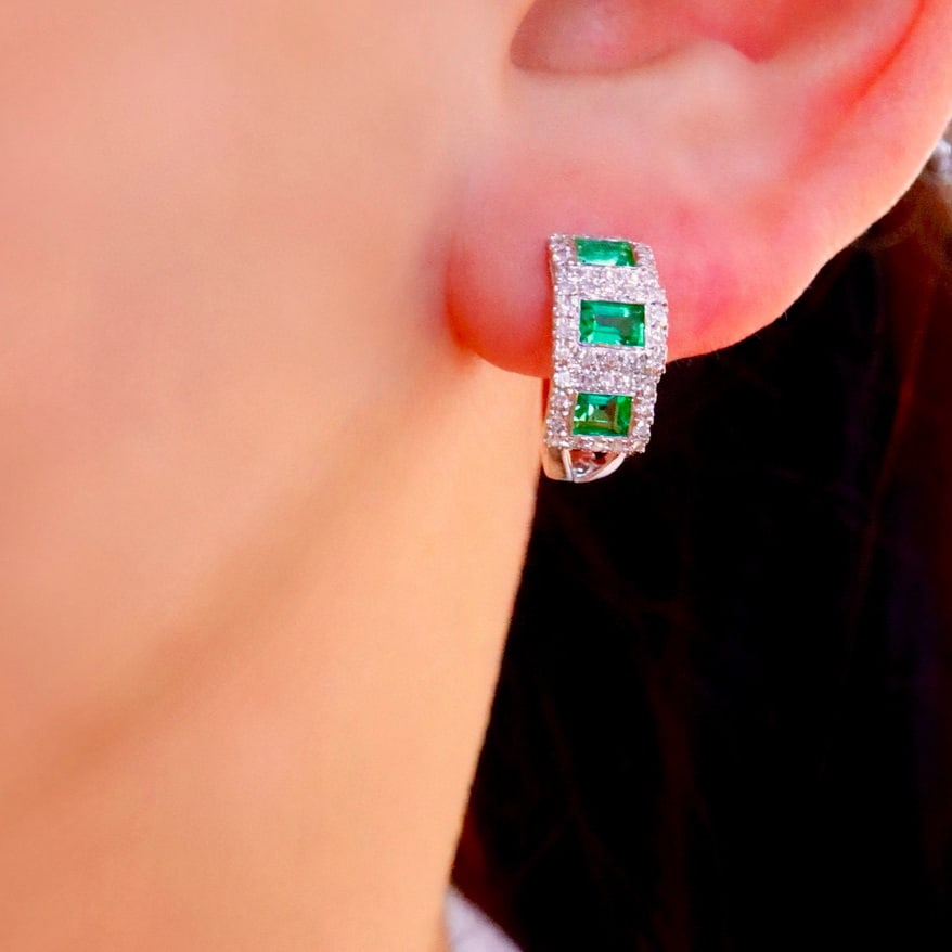 14k Gold 0.84 Ctw Vivid Green Natural Emerald & Diamond Earrings - 2