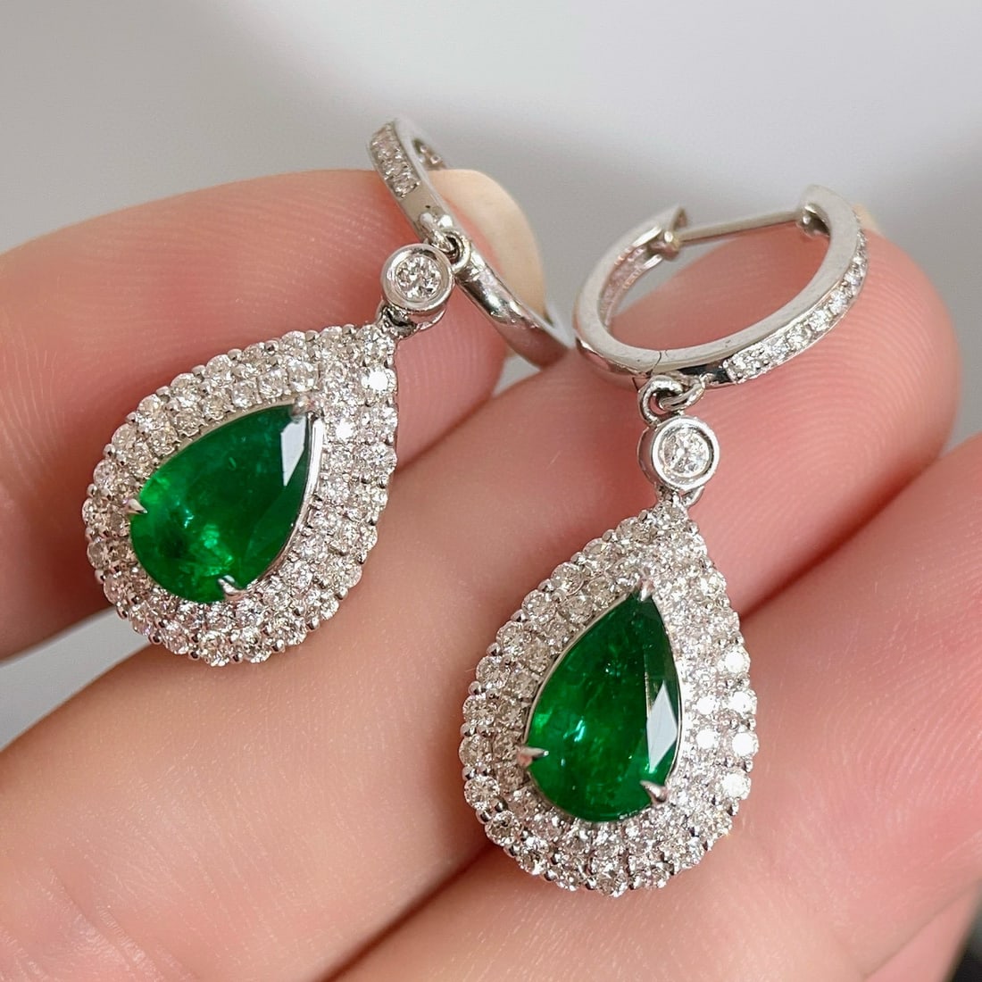 14k Gold 3.30 Ctw Vivid Green Natural Emerald & Diamond Earrings - 2