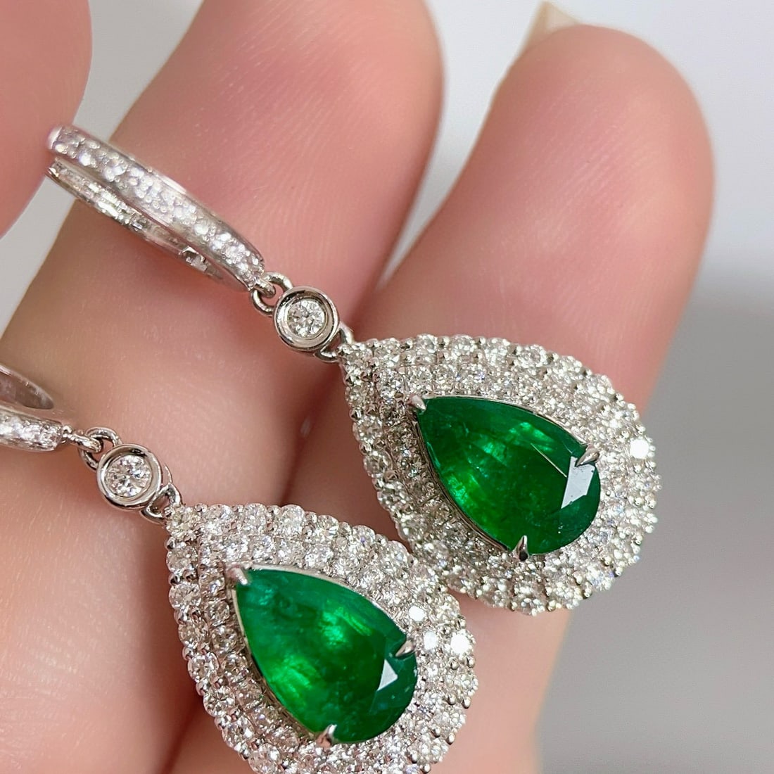 14k Gold 3.30 Ctw Vivid Green Natural Emerald & Diamond Earrings - 3