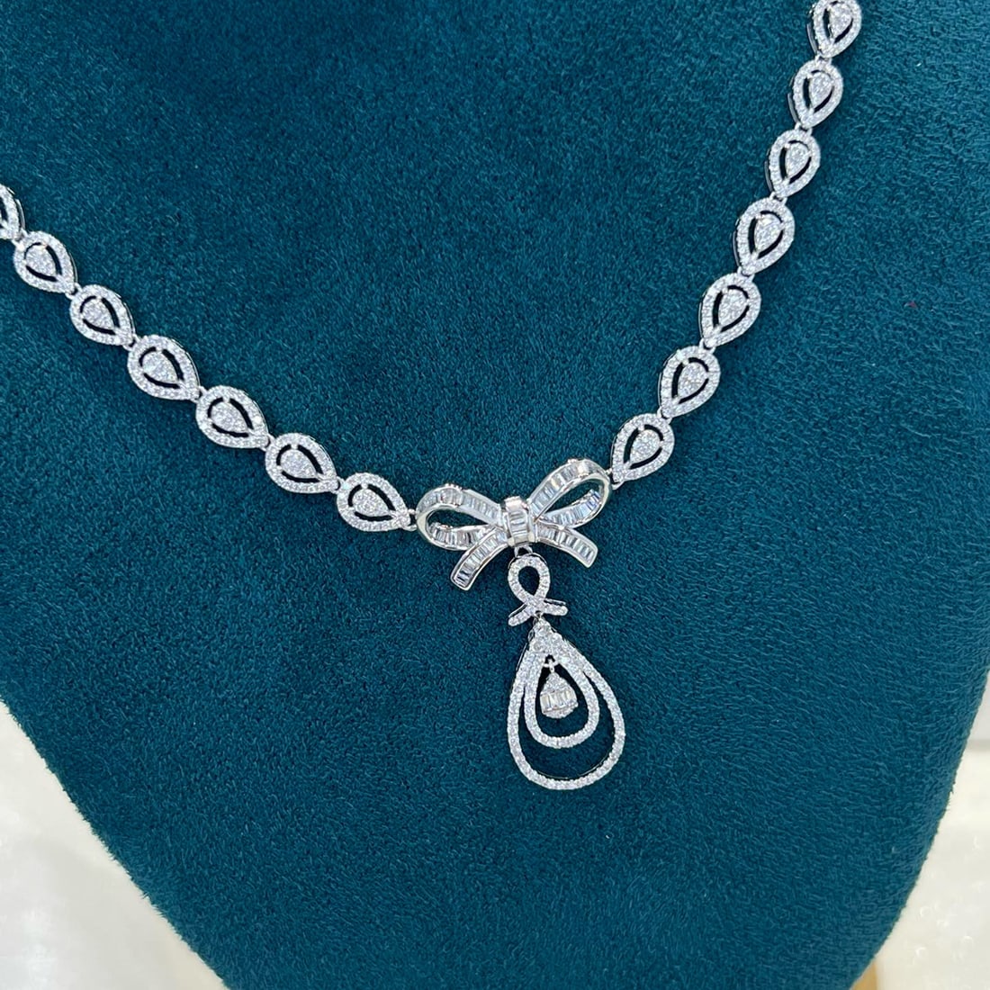 14k Gold 2.38 Ct Natural H Diamond Necklace - 3