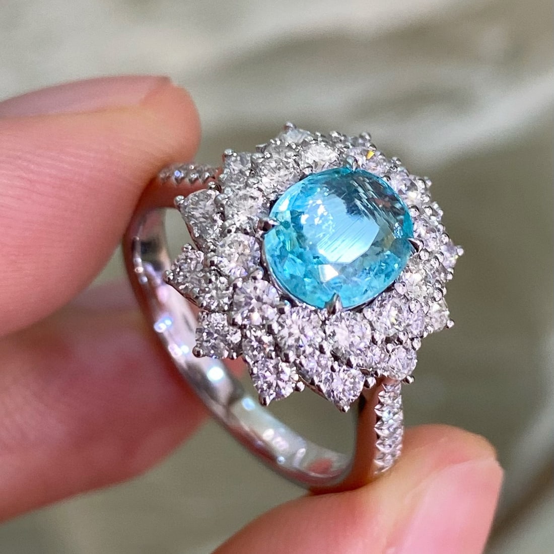 14k Gold 2.07 Ctw Natural Paraiba Tourmaline & Diamond Ring - 5