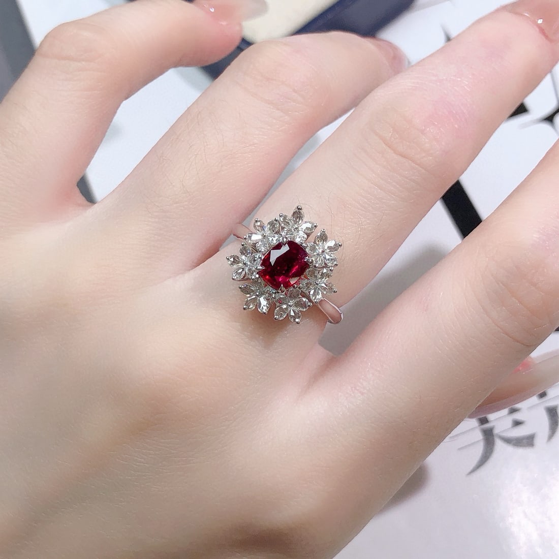 14k Gold 1.56 Ctw Natural Ruby & Diamond Ring - 6