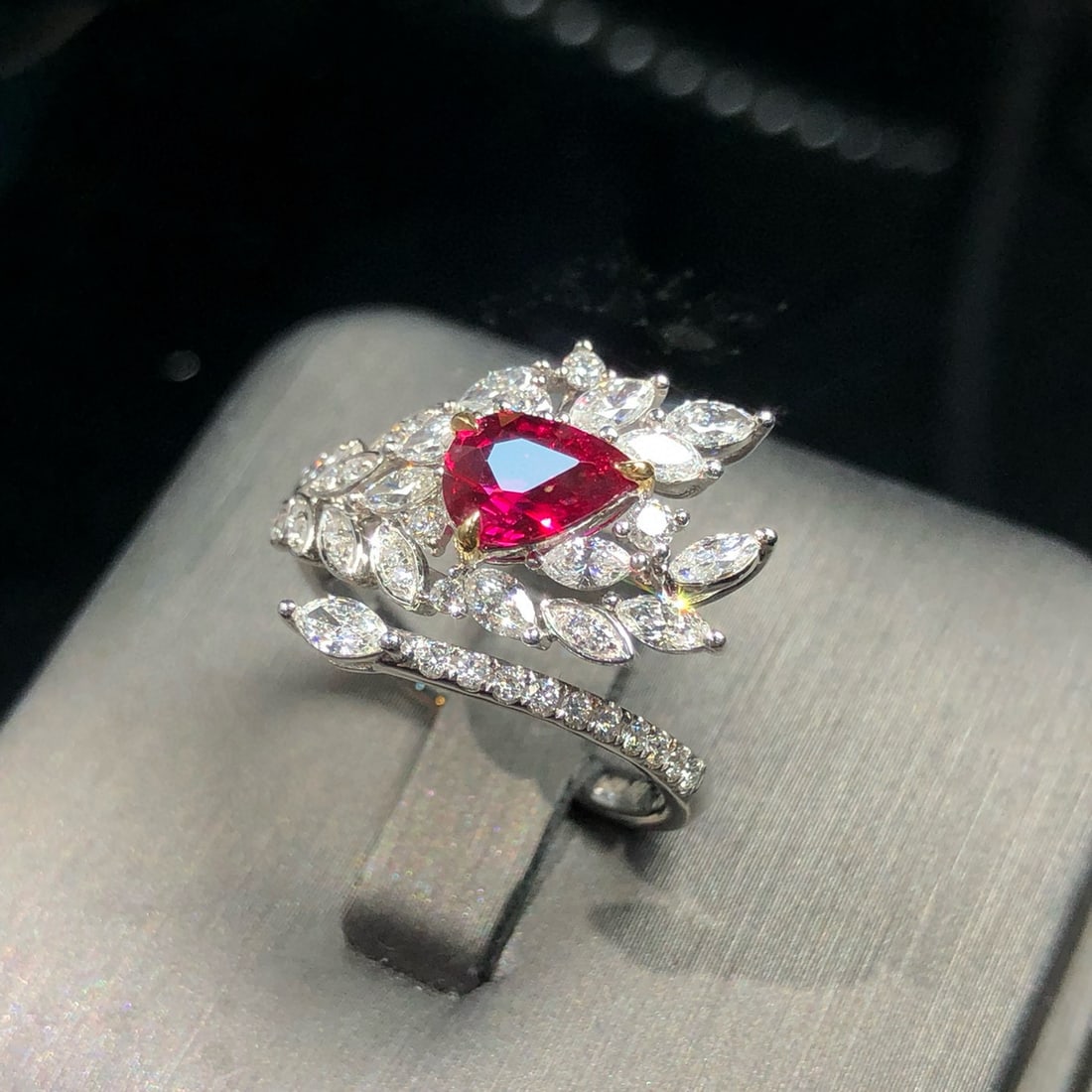 14k Gold 1.80 Ctw Natural Ruby & Diamond Ring - 4