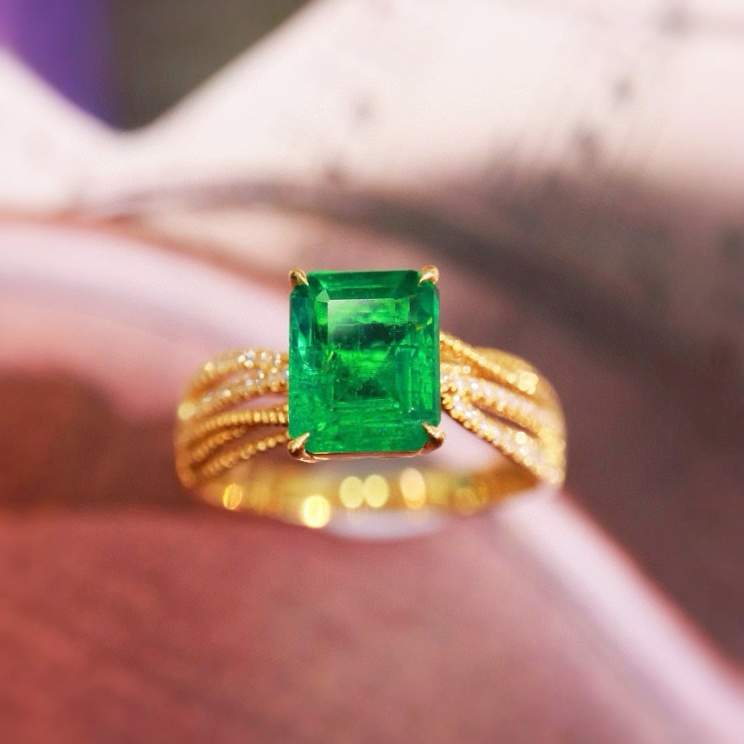 14k Gold 1.92 Ctw Vivid Green Natural Emerald & Diamond Ring - 5