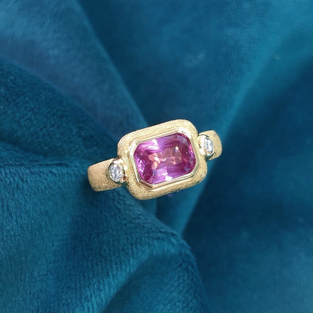 14k Gold 2.30 Ctw Natural Padparadscha Sapphire & Diamond Ring - 5