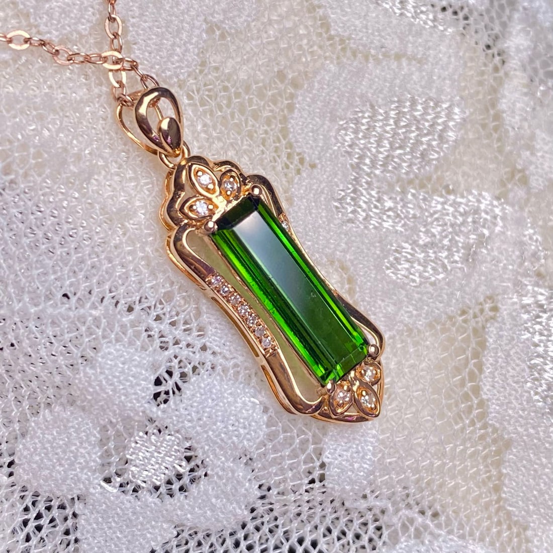 14k Gold 1.8 Ct Natural Tourmaline & Diamond Pendant( Without Chain ) - 3