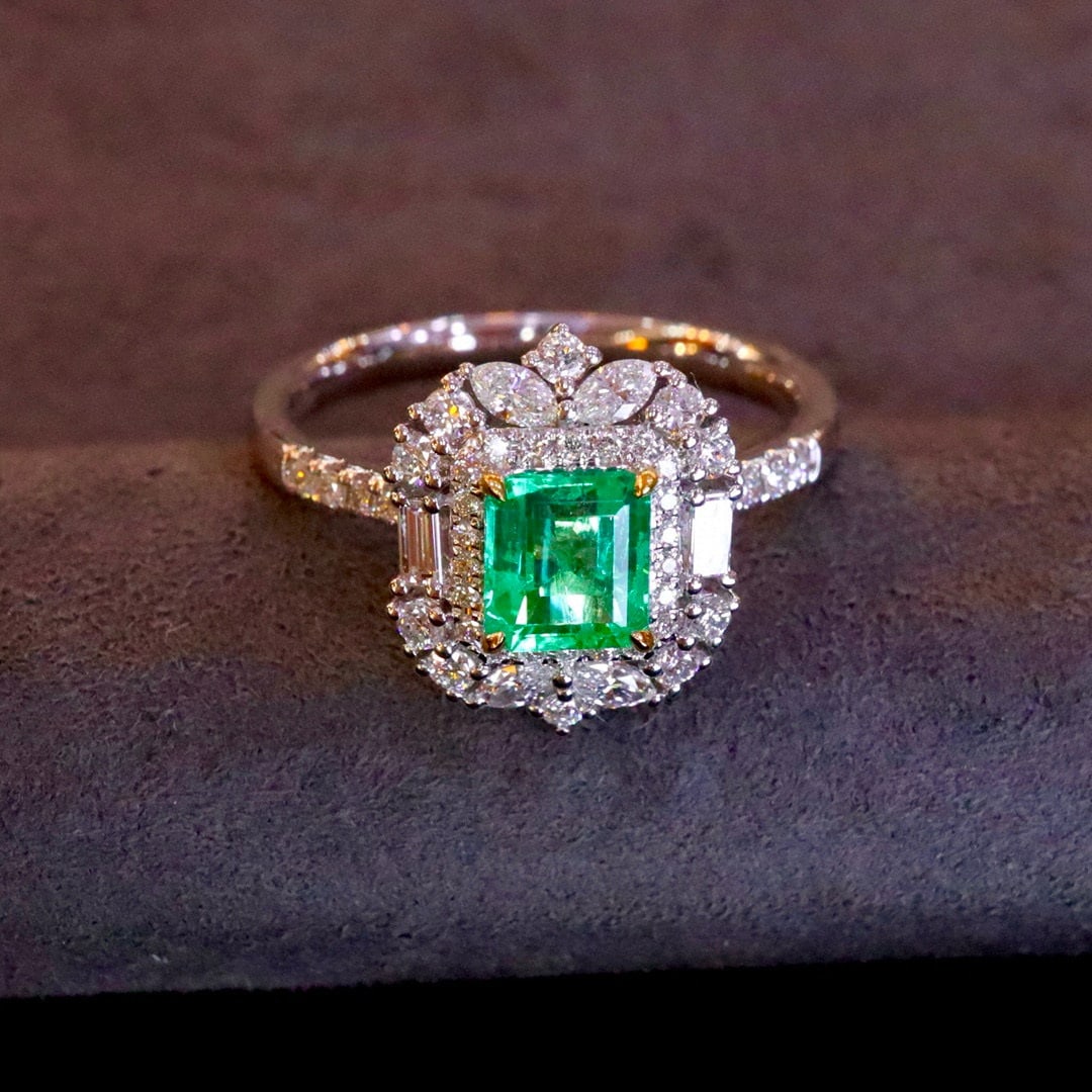 14k Gold 1.17 Ctw Natural Emerald & Diamond Ring: Ref:230946231 // gold content:14k gold // ring size:7. 25us // // main gemstone:emerald // shape:octagonal // carat weight:0. 65ct // color:green // treatment:natural // // adjacent gemstone 2 :