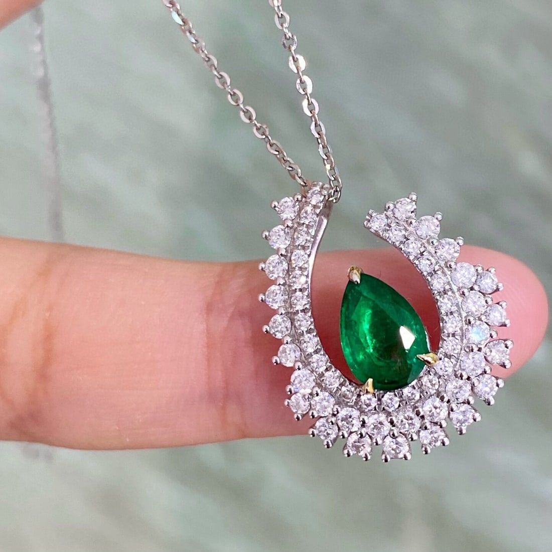 14k Gold 1.63 Ctw Vivid Green Natural Emerald & Diamond Pendant( Without Chain ) - 4