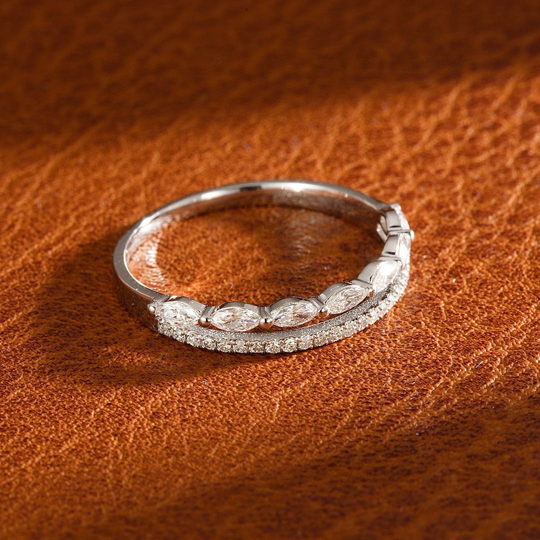 14k Gold 0.34 Ctw Natural H Diamond Ring - 4