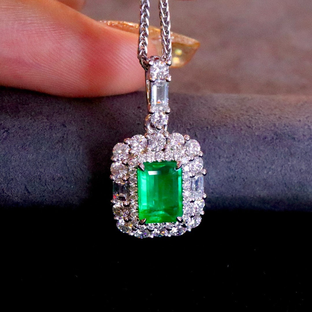 14k Gold 2.02 Ctw Vivid Green Natural Emerald & Diamond Pendant( Without Chain ) - 2