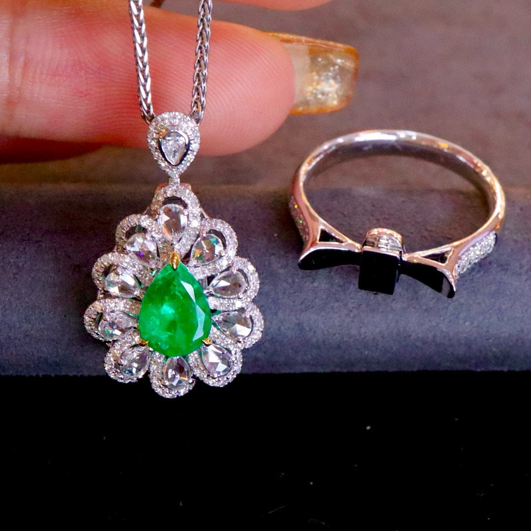 14k Gold 1.59 Ctw Vivid Green Natural Emerald & Diamond Ring/pendant( Without Chain ) - 5