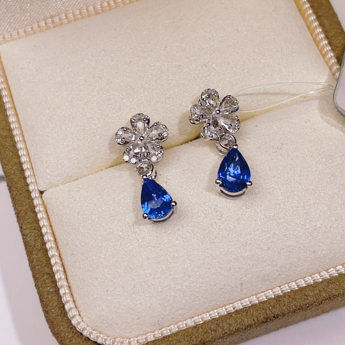 14k Gold 1.3 Ct Natural Sapphire & Diamond & Sapphire Earrings: Ref:230946290 // gold content:14k gold // main gemstone:sapphire // shape:pear // carat weight:1. 3ct // color:blue // treatment:natural // // adjacent gemstone 2 : diamond // number of stones:20