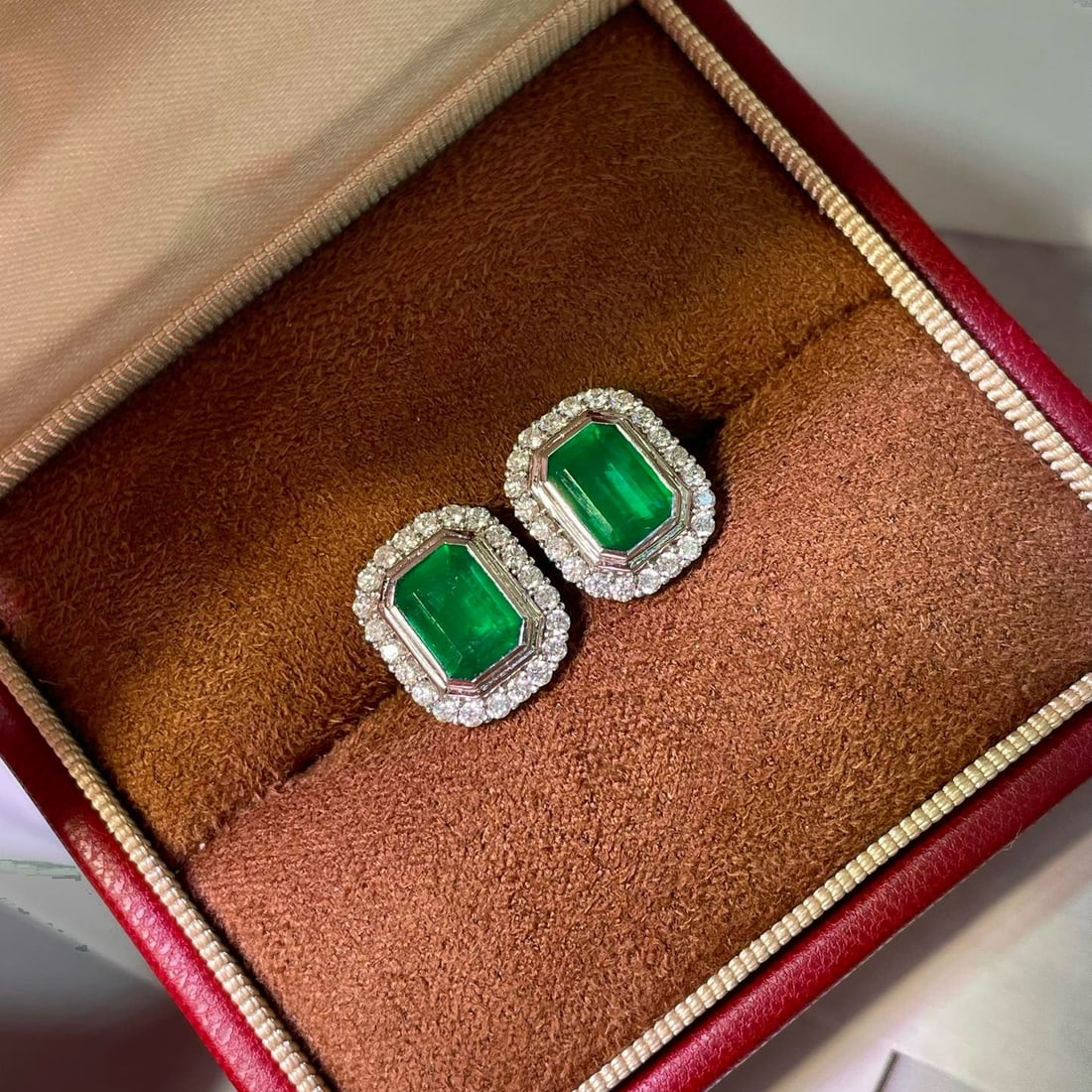 14k Gold 2.82 Ctw Vivid Green Natural Emerald & Diamond Earrings - 2