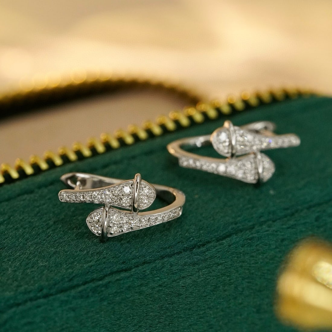 14k Gold 0.3 Ct Natural H Diamond Earrings - 4