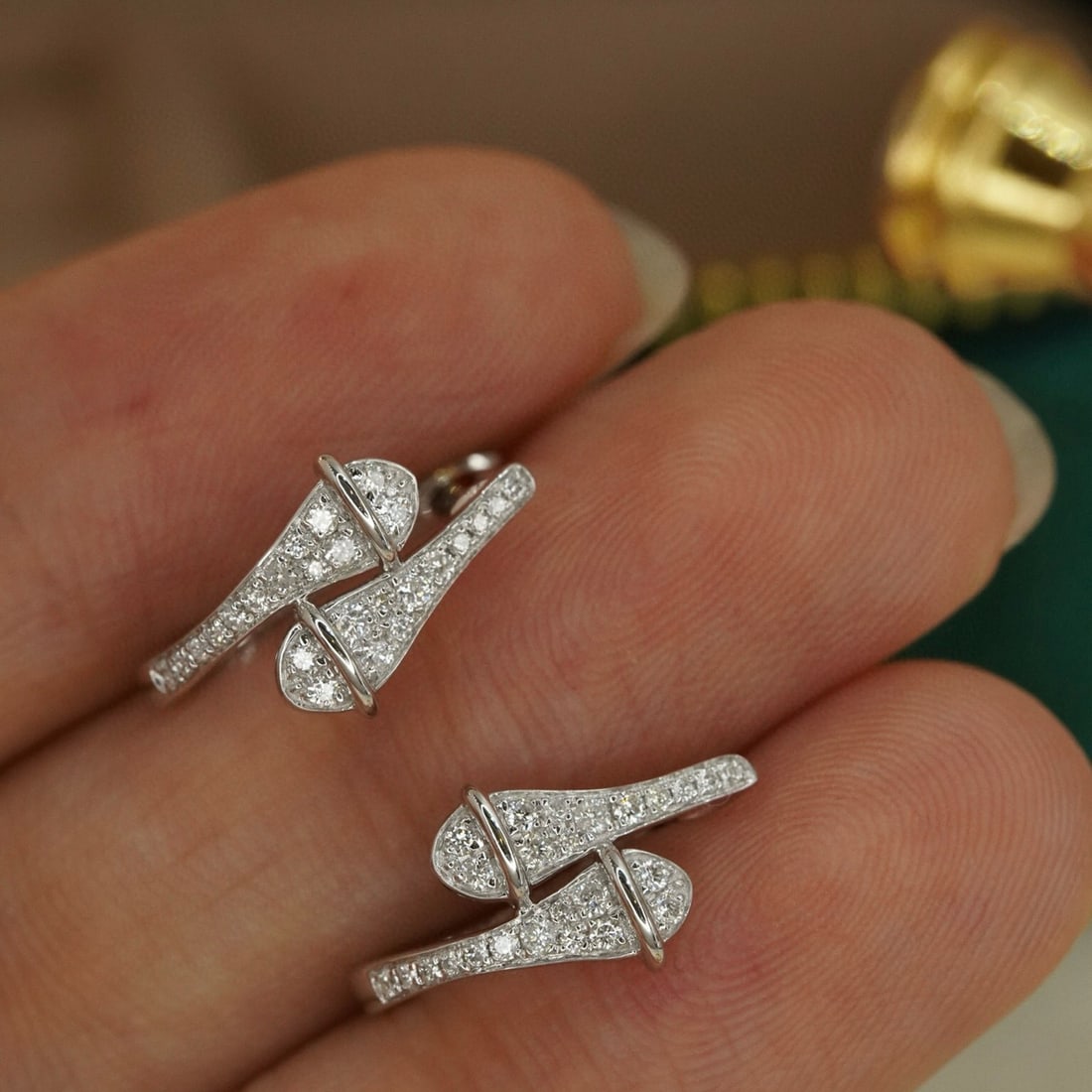 14k Gold 0.3 Ct Natural H Diamond Earrings - 6