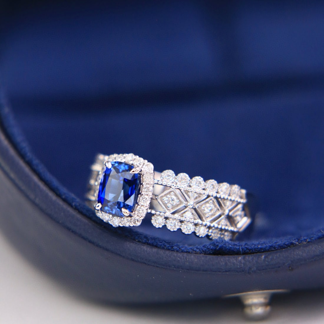 14k Gold 1.49 Ctw Natural Sapphire & Diamond Ring - 4