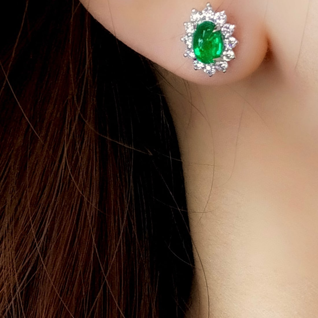 14k Gold 2.52 Ctw Vivid Green Natural Emerald & Diamond Earrings - 2