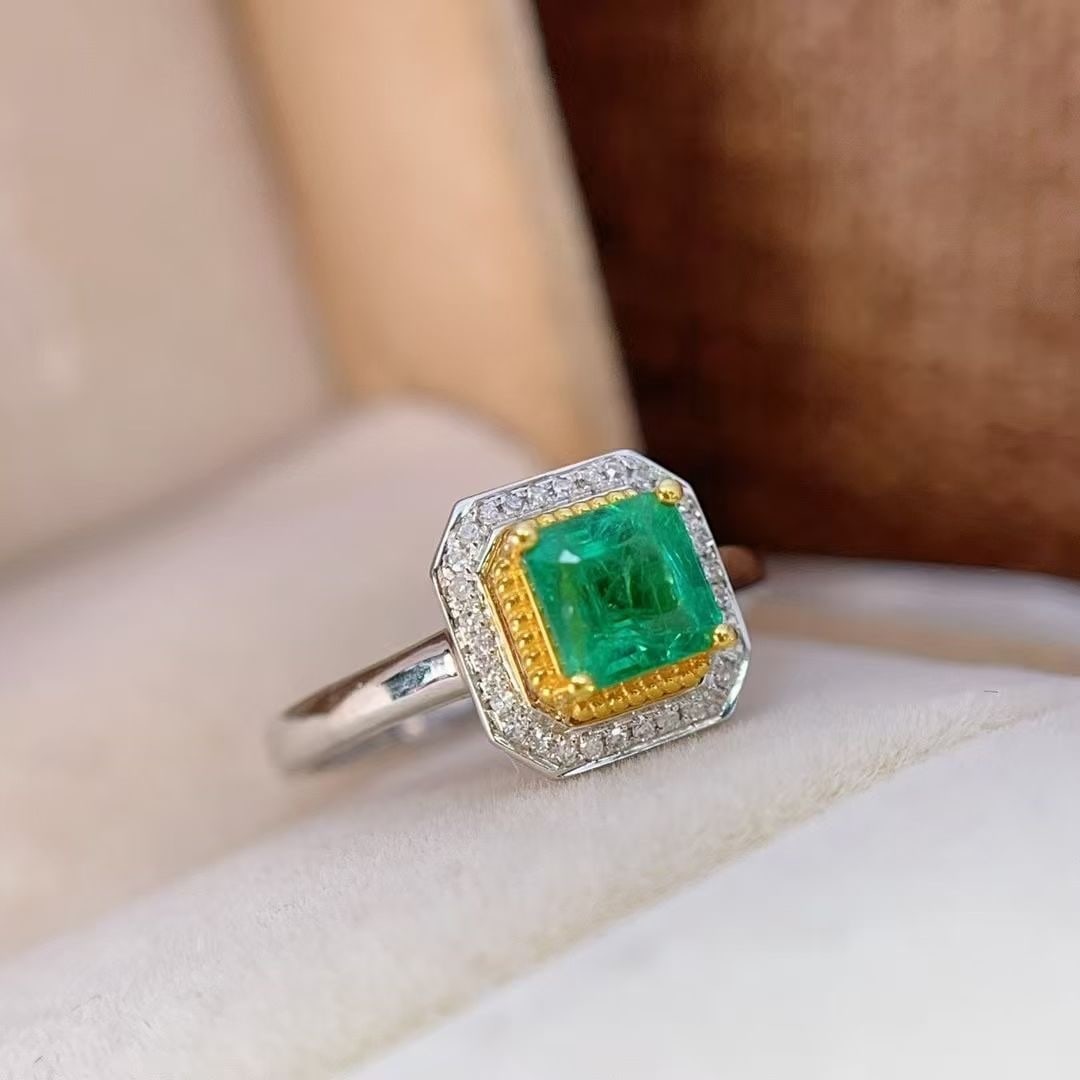 14k Gold 1.29 Ctw Natural Emerald & Diamond Ring - 2