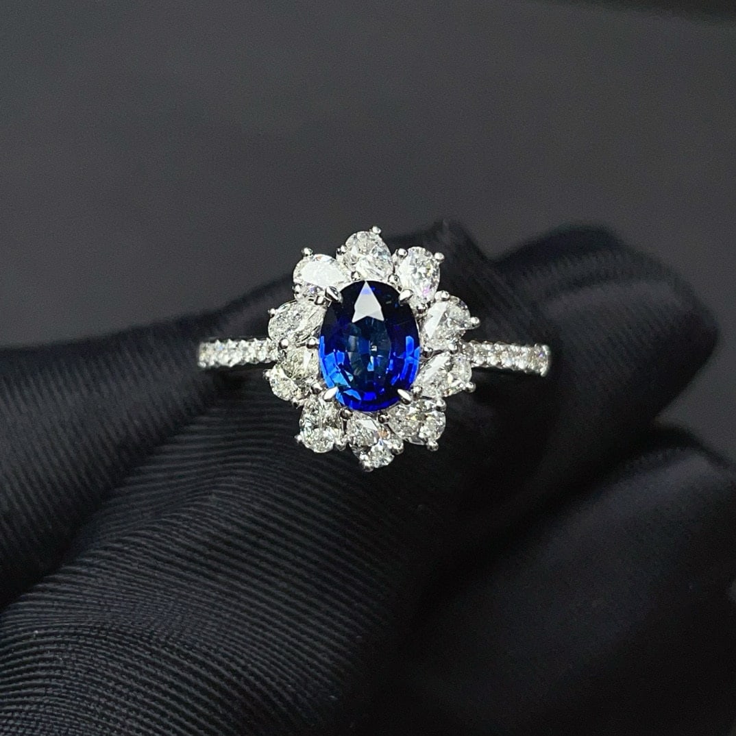 14k Gold 1.27 Ct Natural Sapphire & Diamond Ring: Ref:230946363 // gold content:14k gold // ring size:7. 25us // // main gemstone:sapphire // shape:oval // carat weight:1. 27ct // color:royal blue // treatment:natural // // adjacent gemstone 2 : diam