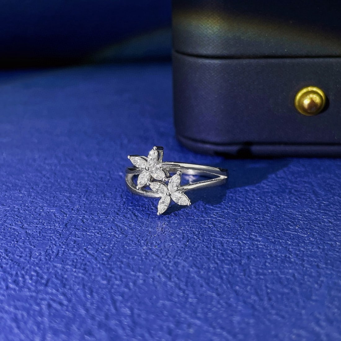 14k Gold 0.35 Ct Natural H Diamond Ring - 3