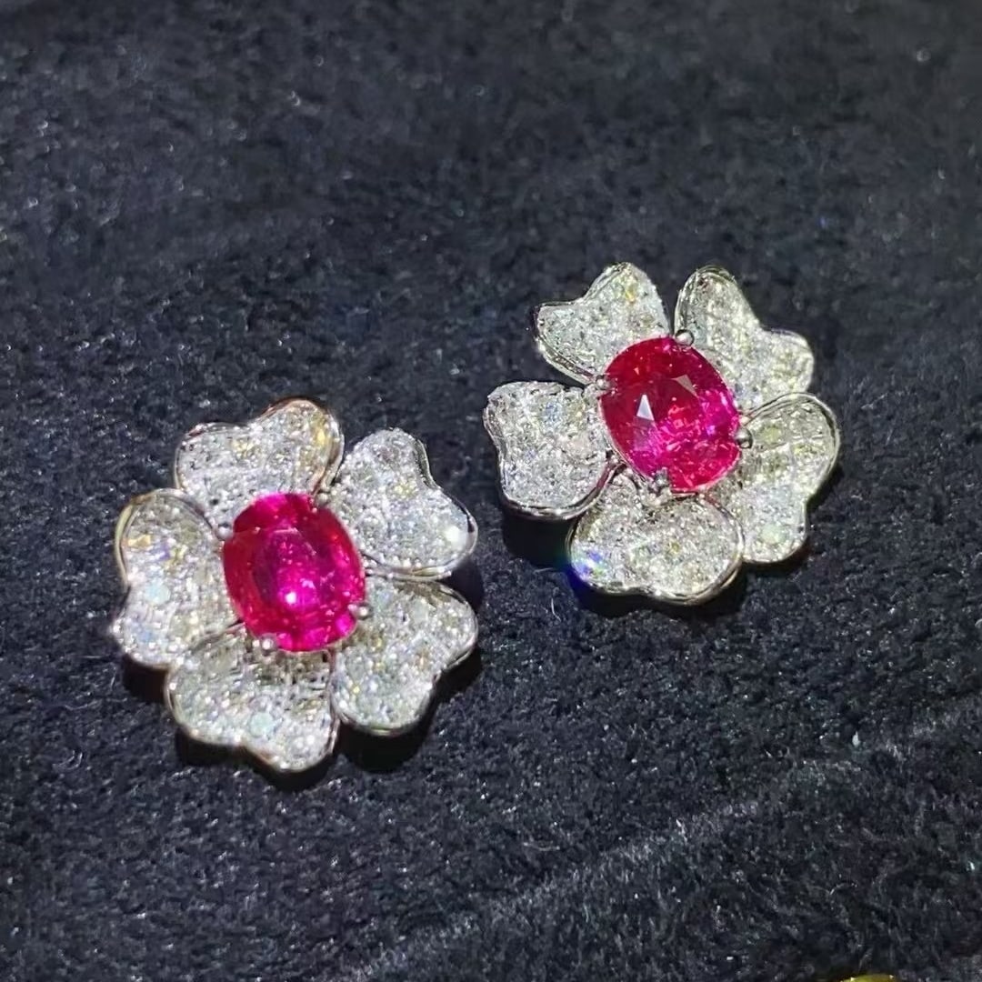 14k Gold 1.48 Ctw Natural Ruby & Diamond & Flowers Earrings - 4