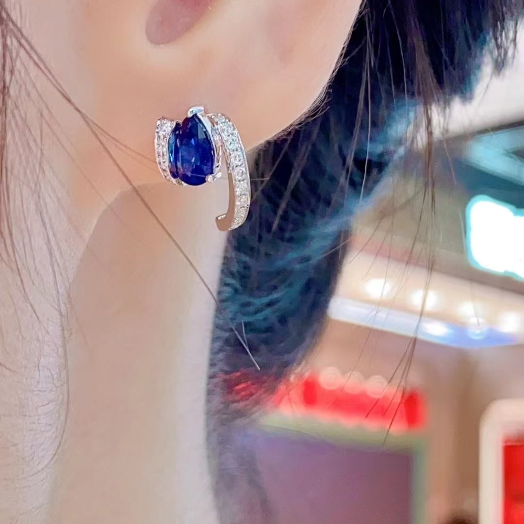 14k Gold 1.93 Ctw Vivid Blue Natural Sapphire & Diamond Earrings - 3